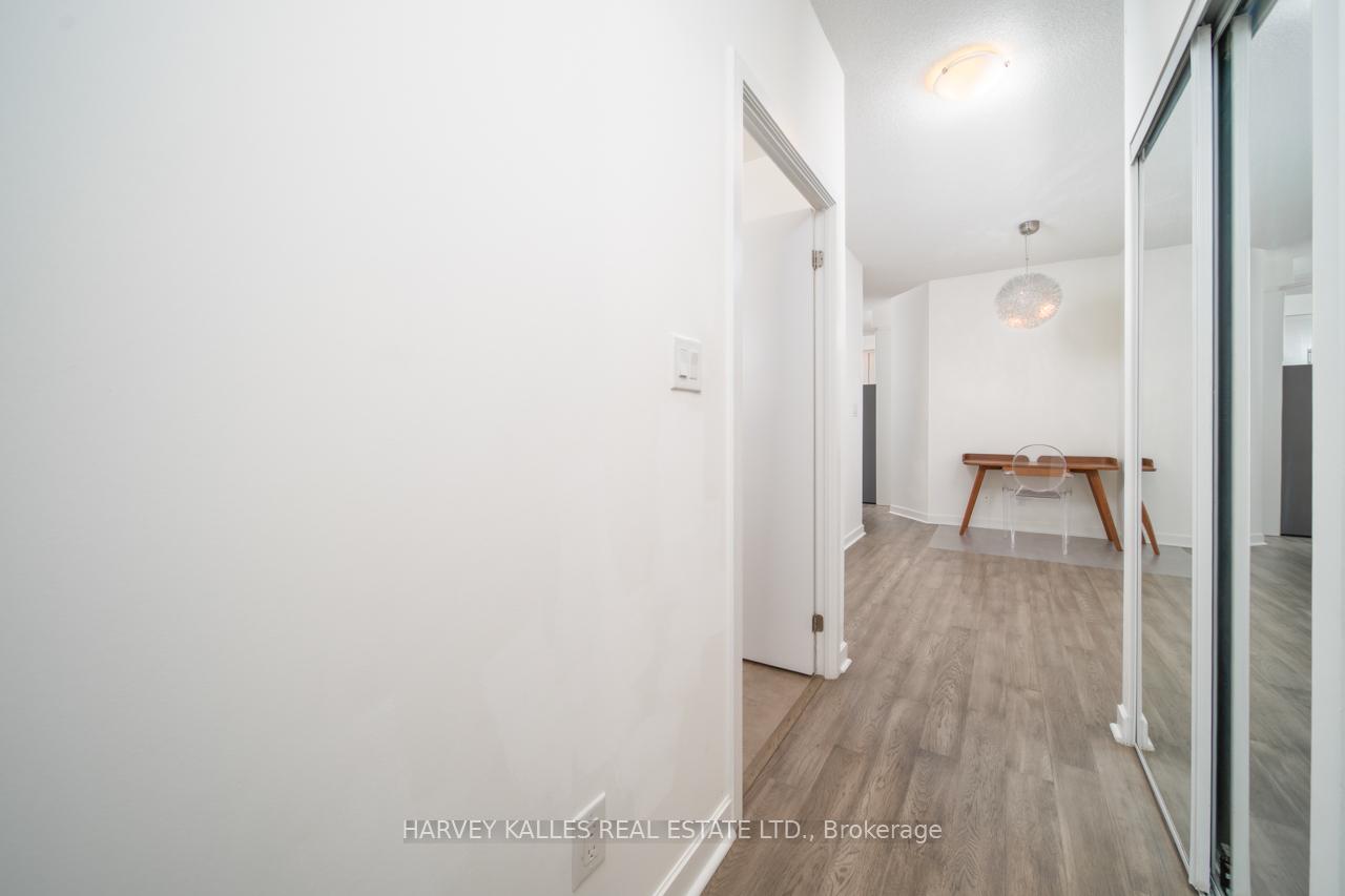Photo 5 of Unit 4003, 33 Bay Street, Toronto, Waterfront Communities — HOMEH