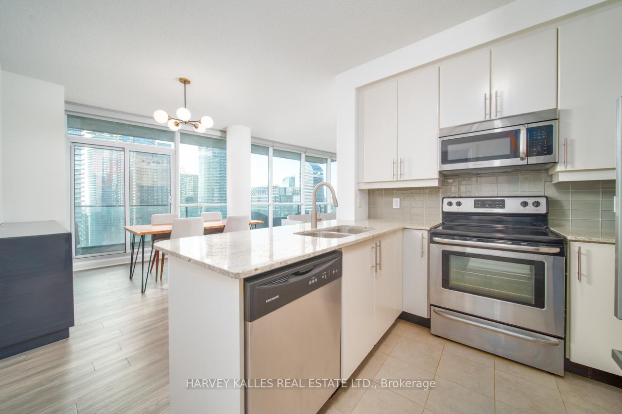 Photo 7 of Unit 4003, 33 Bay Street, Toronto, Waterfront Communities — HOMEH