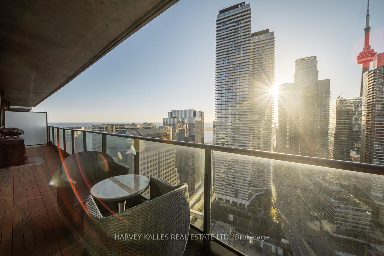 Photo 18 of Unit 4003, 33 Bay Street, Toronto, Waterfront Communities — HOMEH