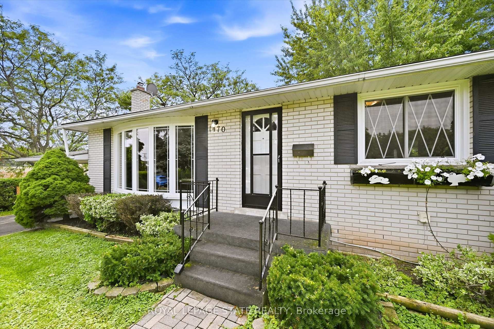 Front of 1470 Mountain Grove Avenue