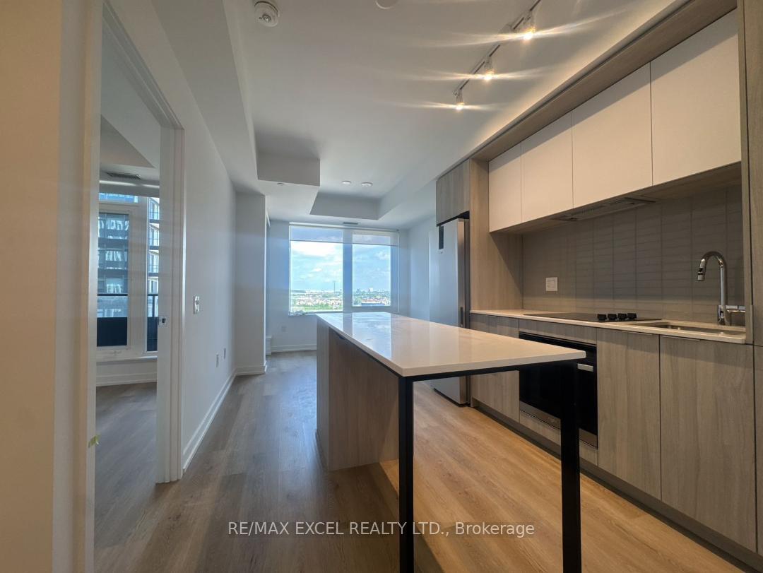 Photo 3 of Unit 902, 395 Square One Drive, Mississauga, City Centre — HOMEH