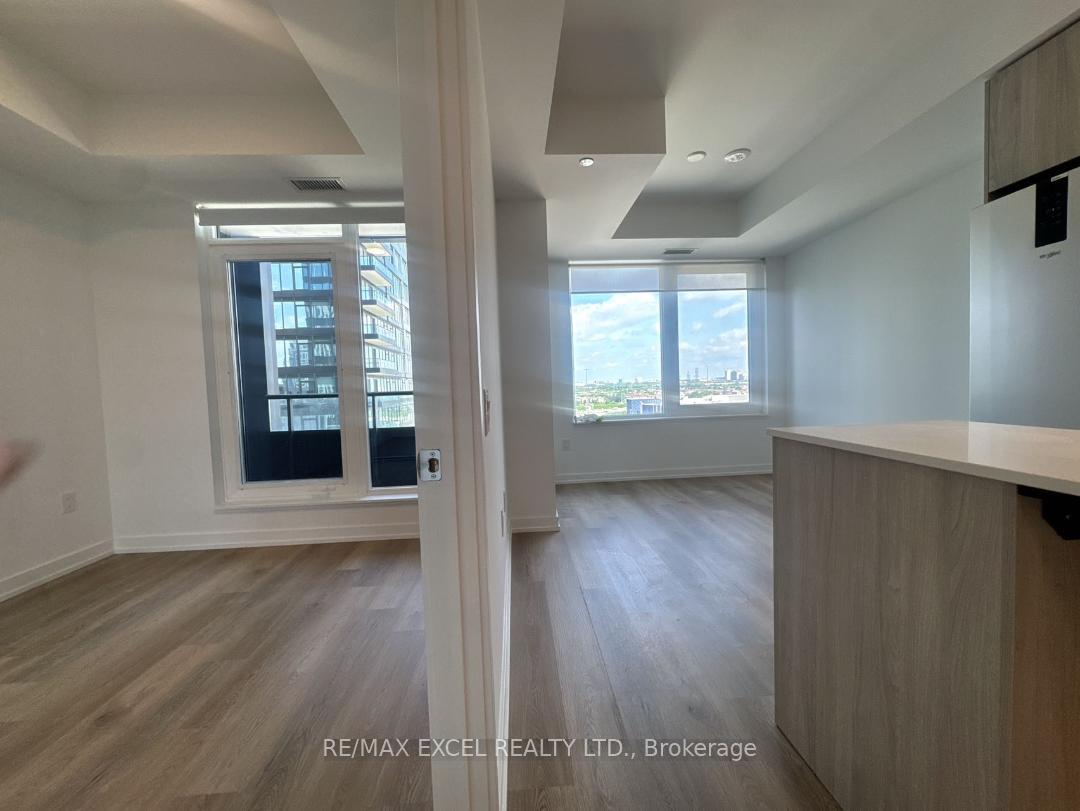 Photo 7 of Unit 902, 395 Square One Drive, Mississauga, City Centre — HOMEH