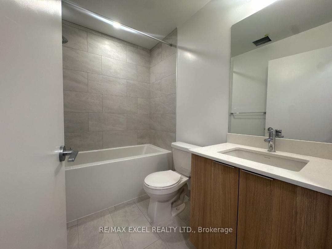 Photo 11 of Unit 902, 395 Square One Drive, Mississauga, City Centre — HOMEH