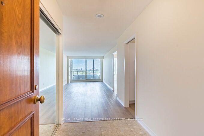 Photo 10 of Unit 2112, 1 Aberfoyle Crescent, Etobicoke, Islington-City Centre West — HOMEH