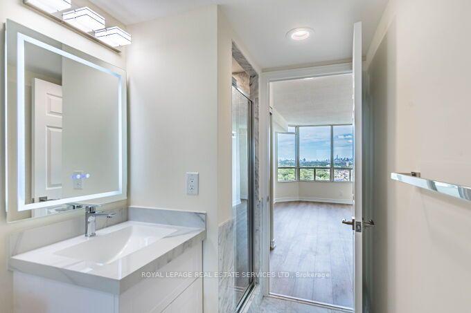 Photo 26 of Unit 2112, 1 Aberfoyle Crescent, Etobicoke, Islington-City Centre West — HOMEH