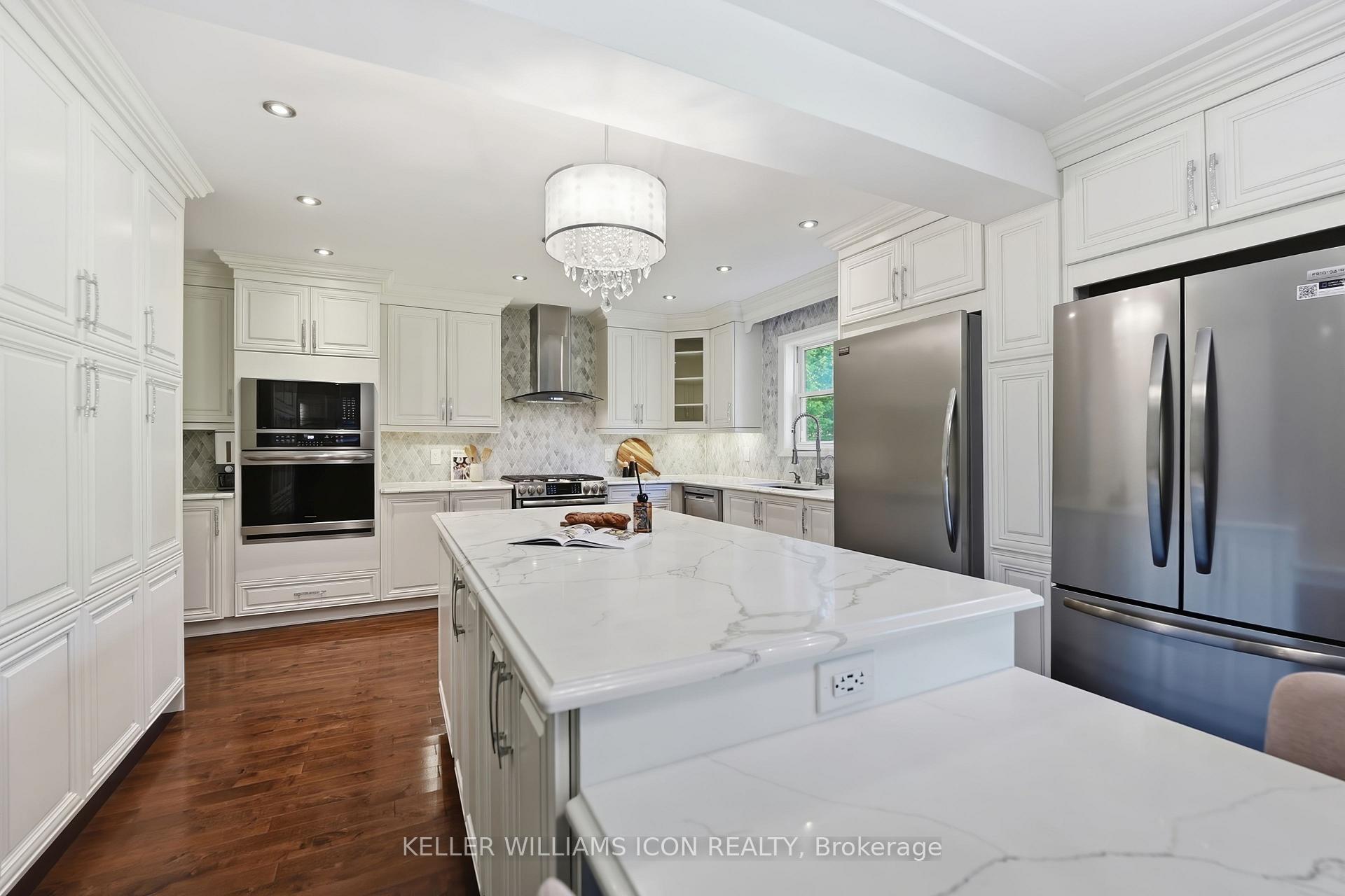 Photo 15 of 12 Bie Street, Ottawa, Merivale Gardens — HOMEH