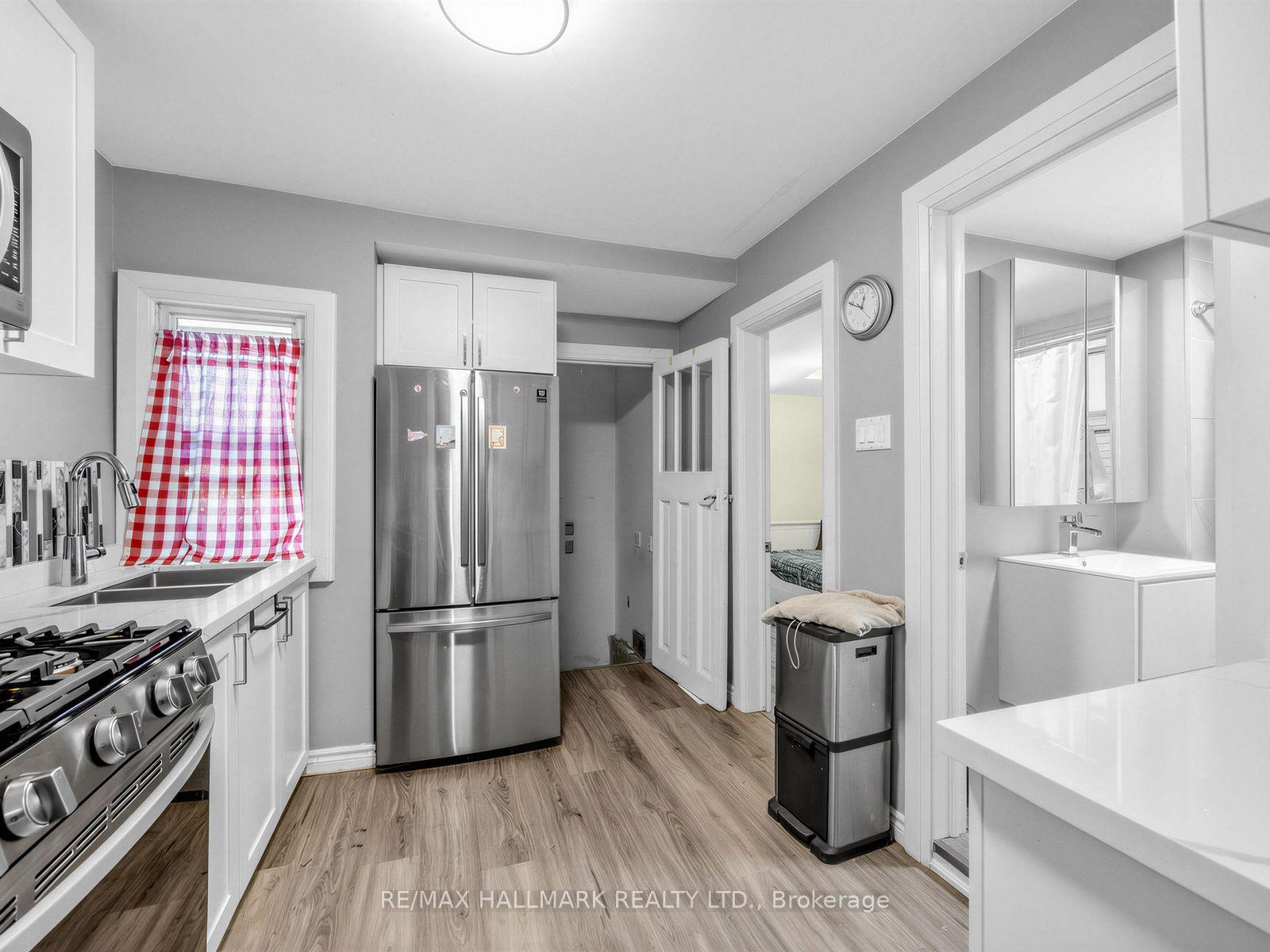 Photo 13 of 201 Linsmore Crescent, Toronto, Danforth Village-East York — HOMEH