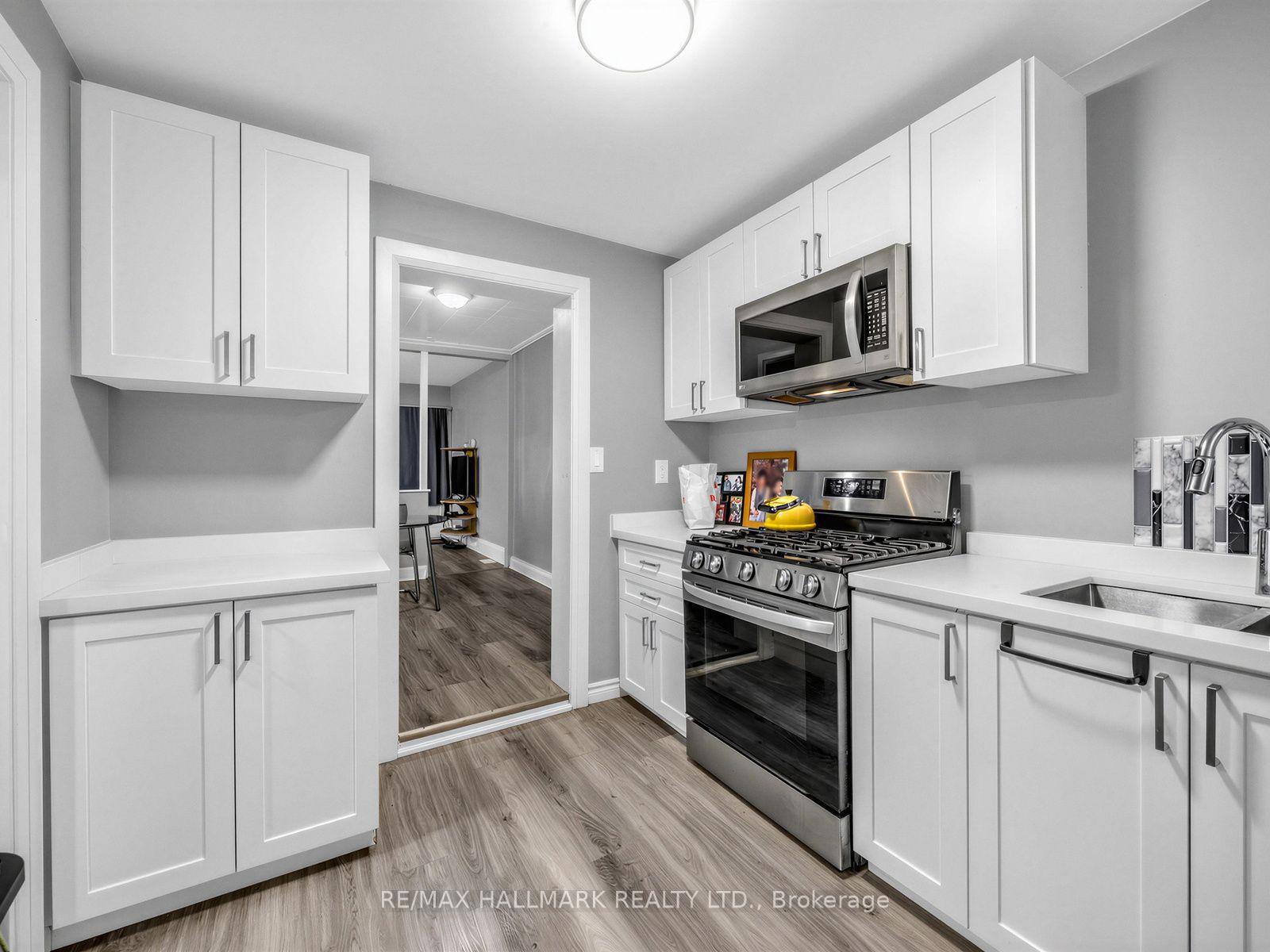 Photo 15 of 201 Linsmore Crescent, Toronto, Danforth Village-East York — HOMEH