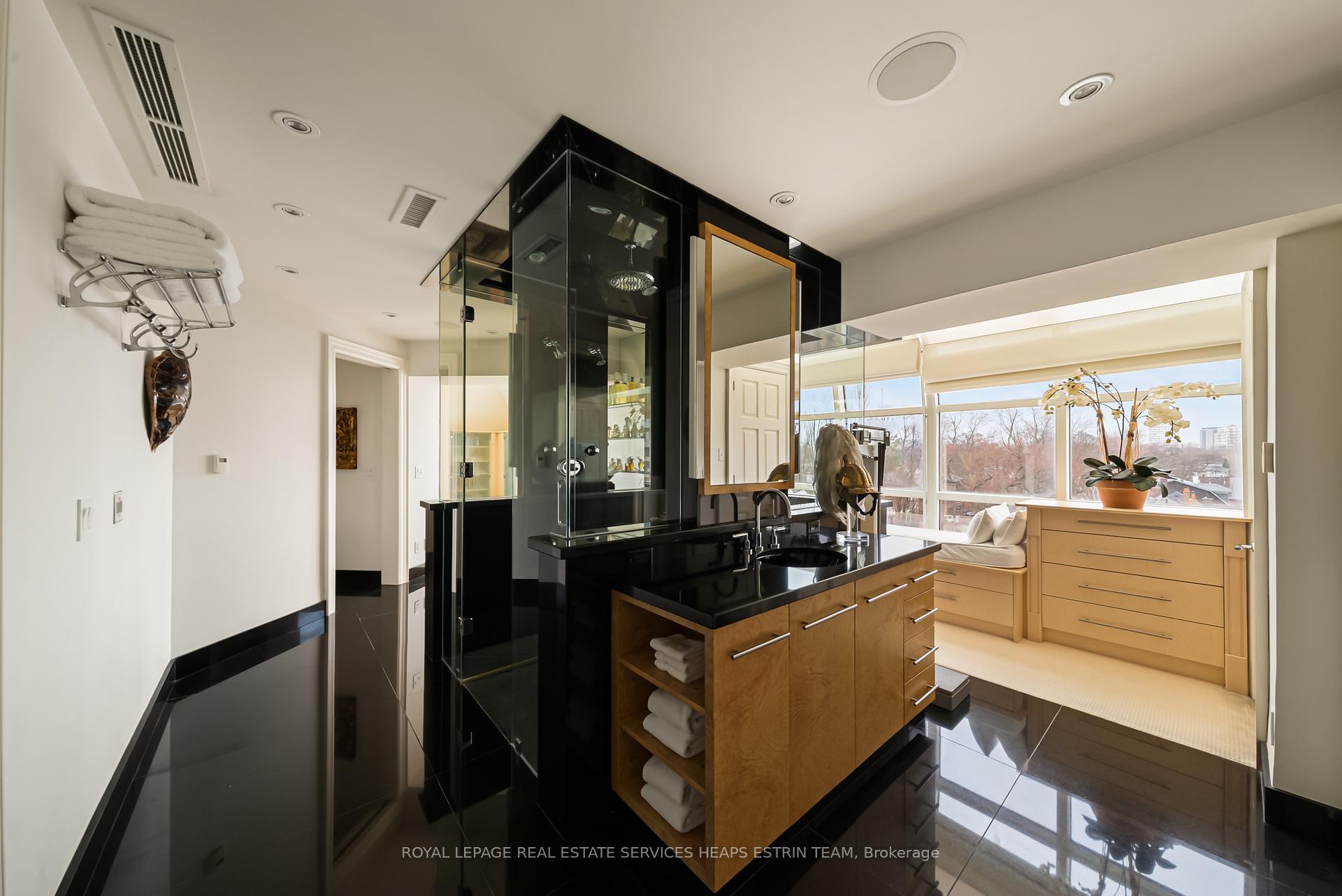 Photo 22 of Unit PH1, 2 Lynwood Avenue, Toronto, Casa Loma — HOMEH