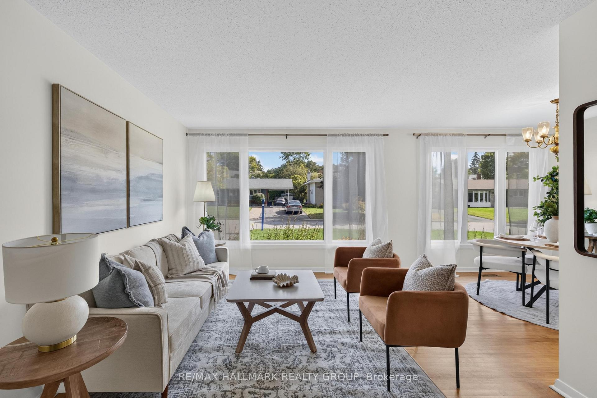 Photo 3 of 3051 Cowan Crescent, Ottawa, Riverside Park South — HOMEH