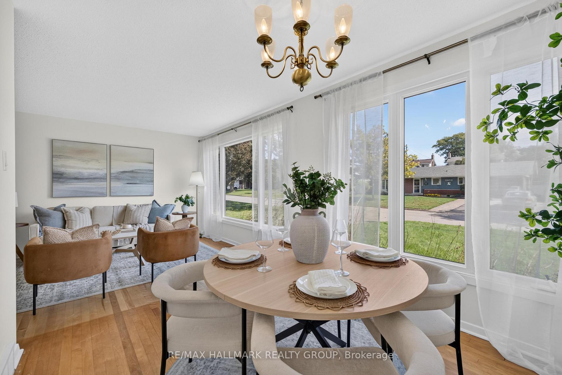 Photo 7 of 3051 Cowan Crescent, Ottawa, Riverside Park South — HOMEH