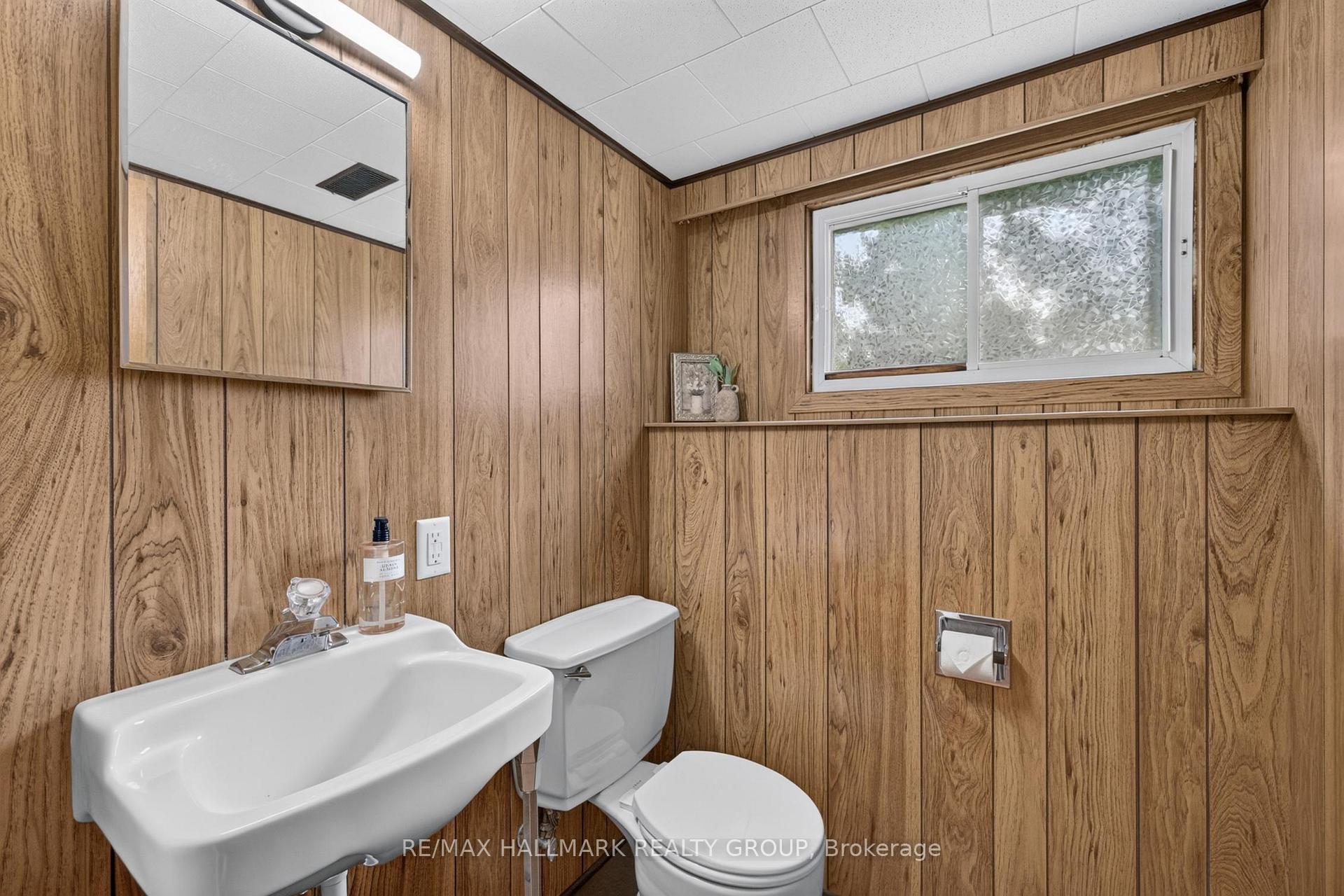 Photo 20 of 3051 Cowan Crescent, Ottawa, Riverside Park South — HOMEH