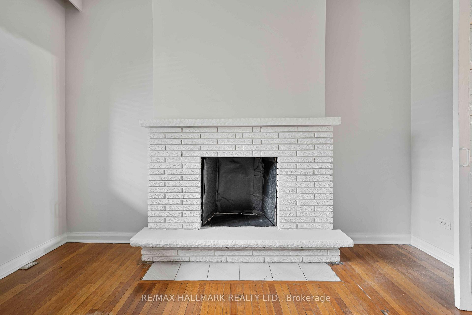 Photo 10 of Unit Main Floor, 806 Logan Avenue, Toronto, North Riverdale — HOMEH