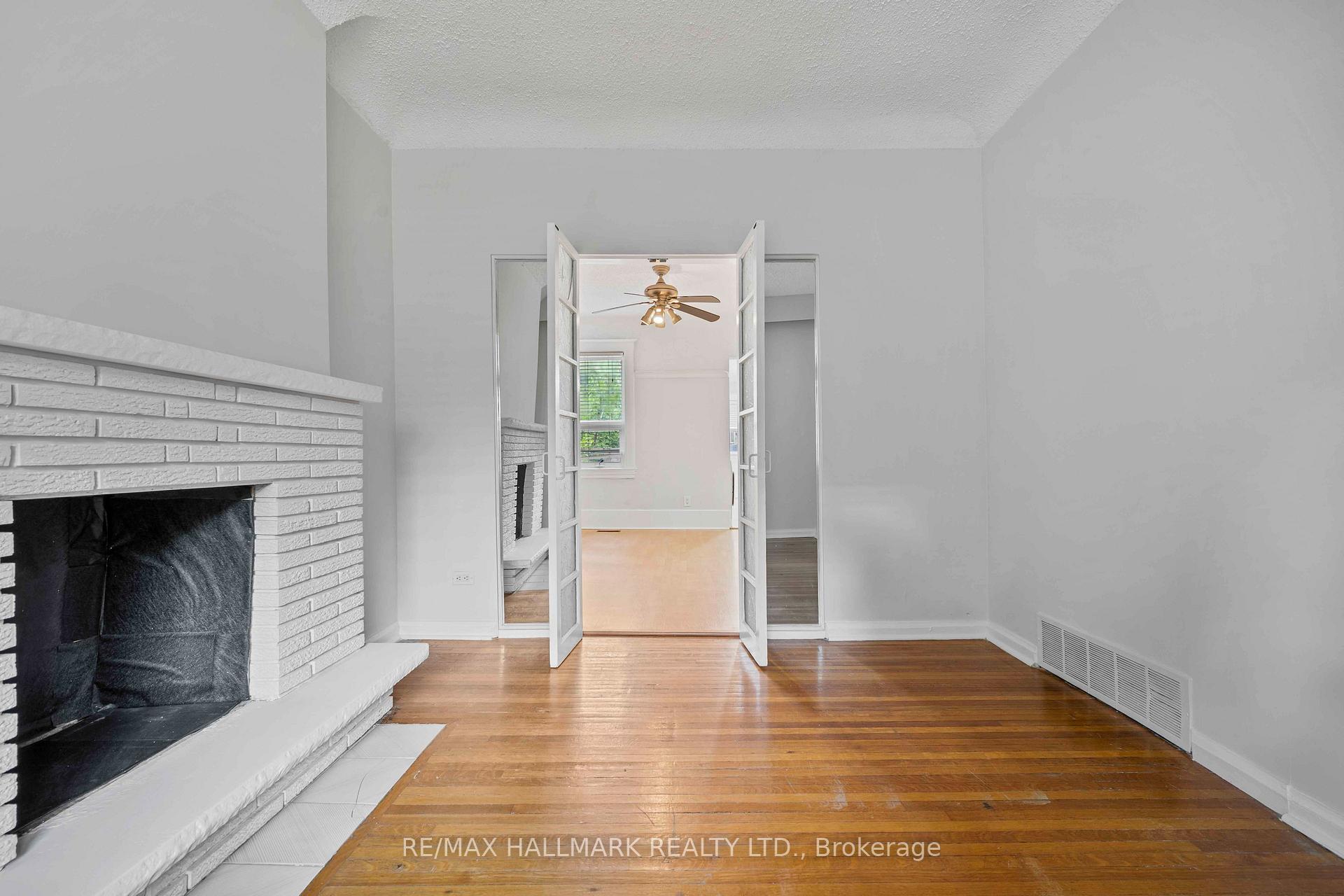 Photo 11 of Unit Main Floor, 806 Logan Avenue, Toronto, North Riverdale — HOMEH