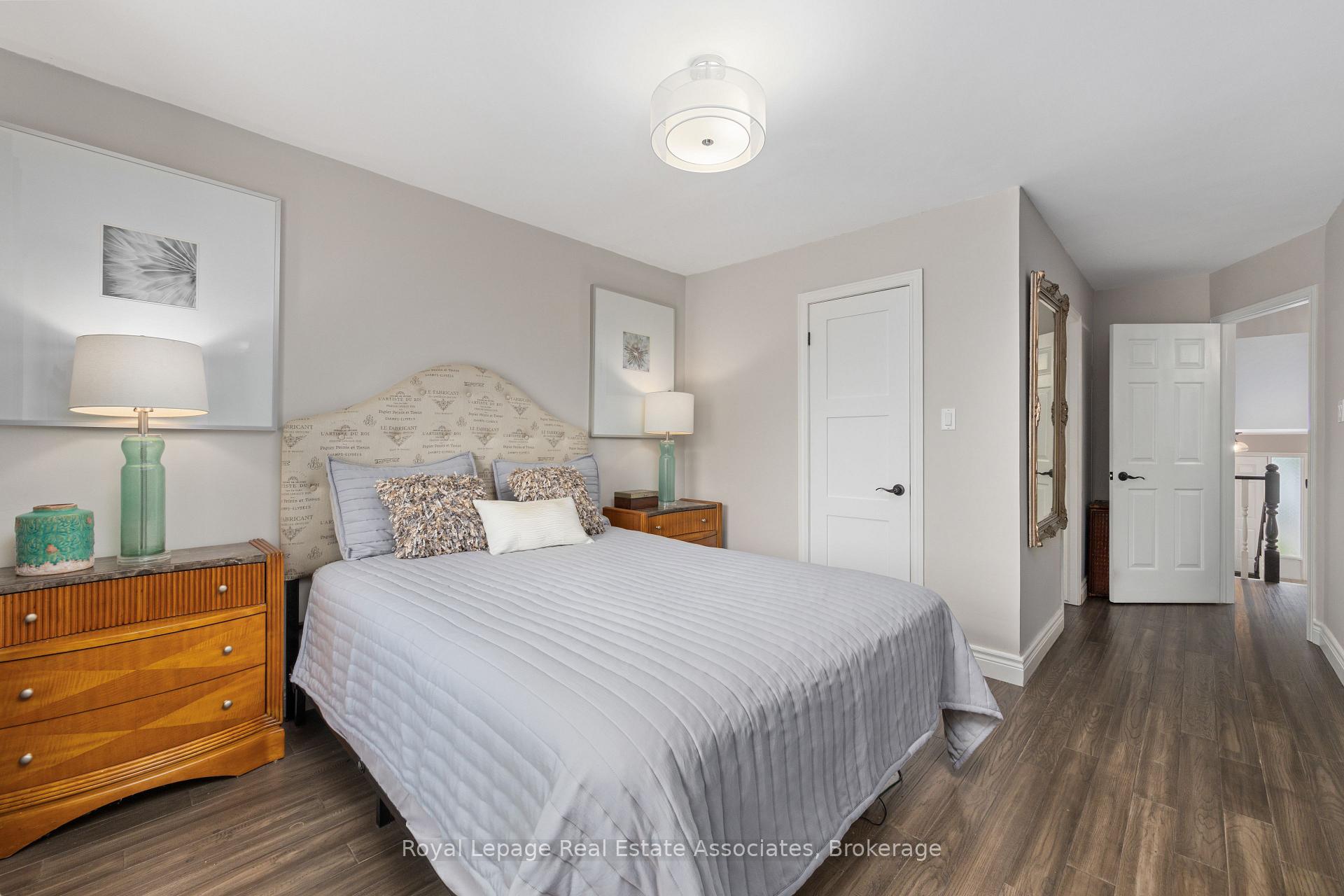 Photo 16 of 537 Mathewman Crescent, Burlington, Appleby — HOMEH