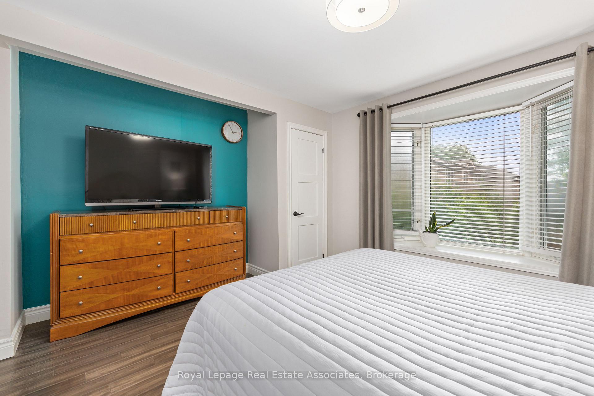 Photo 17 of 537 Mathewman Crescent, Burlington, Appleby — HOMEH