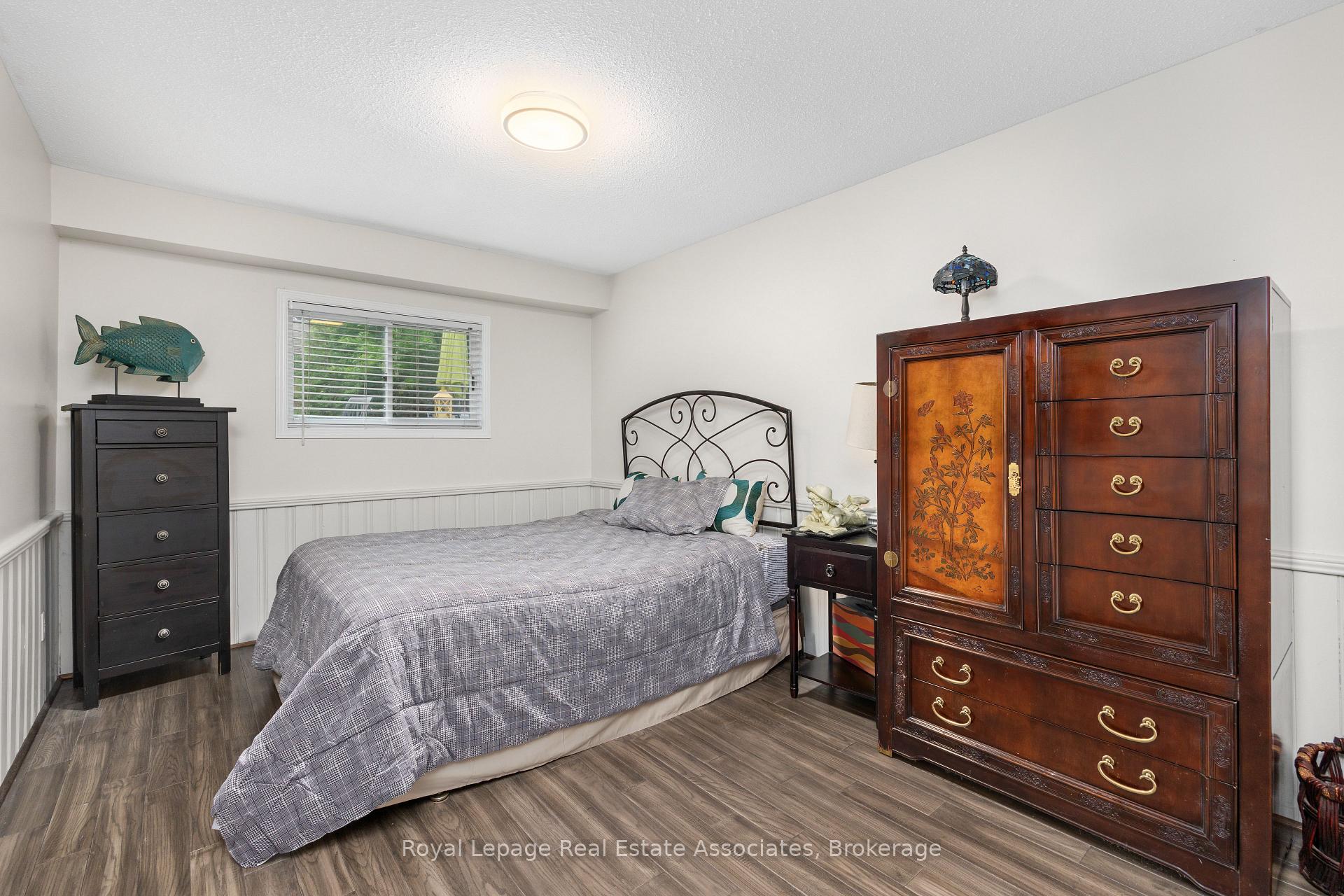 Photo 19 of 537 Mathewman Crescent, Burlington, Appleby — HOMEH