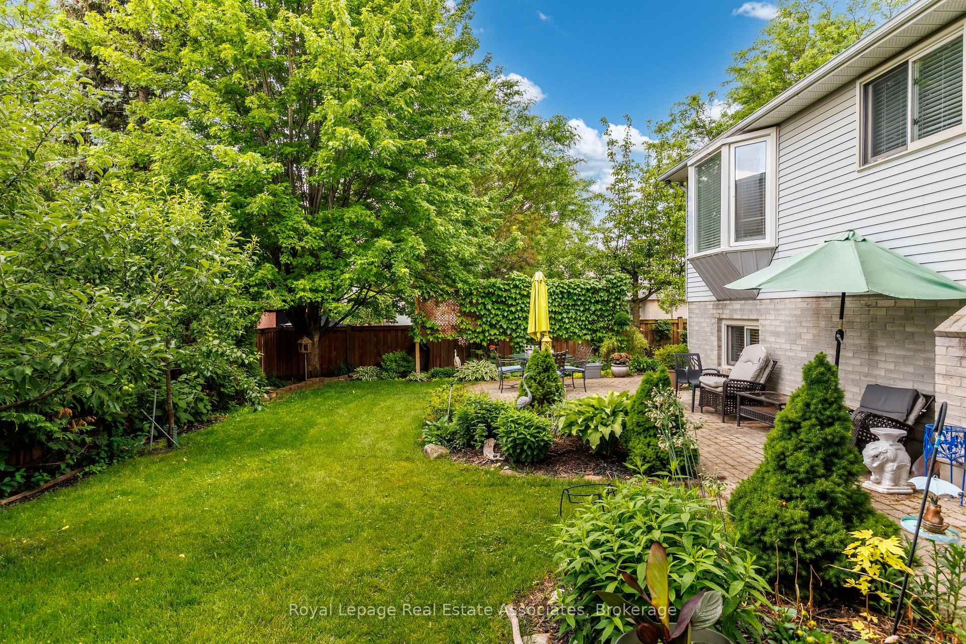 Photo 28 of 537 Mathewman Crescent, Burlington, Appleby — HOMEH