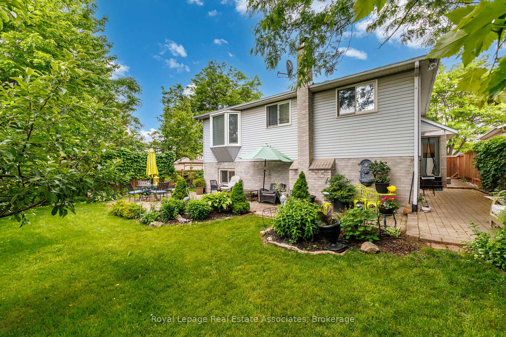 Photo 29 of 537 Mathewman Crescent, Burlington, Appleby — HOMEH