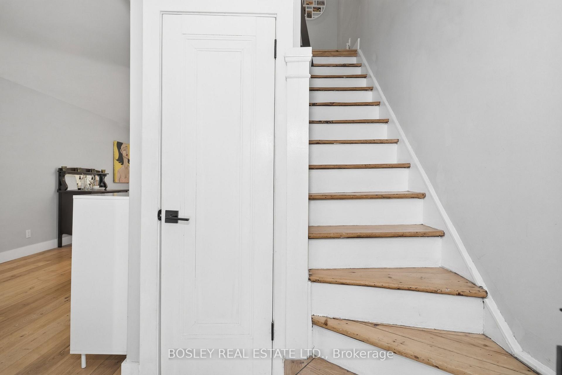 Photo 46 of 55 Algoma Street, Etobicoke, Mimico — HOMEH