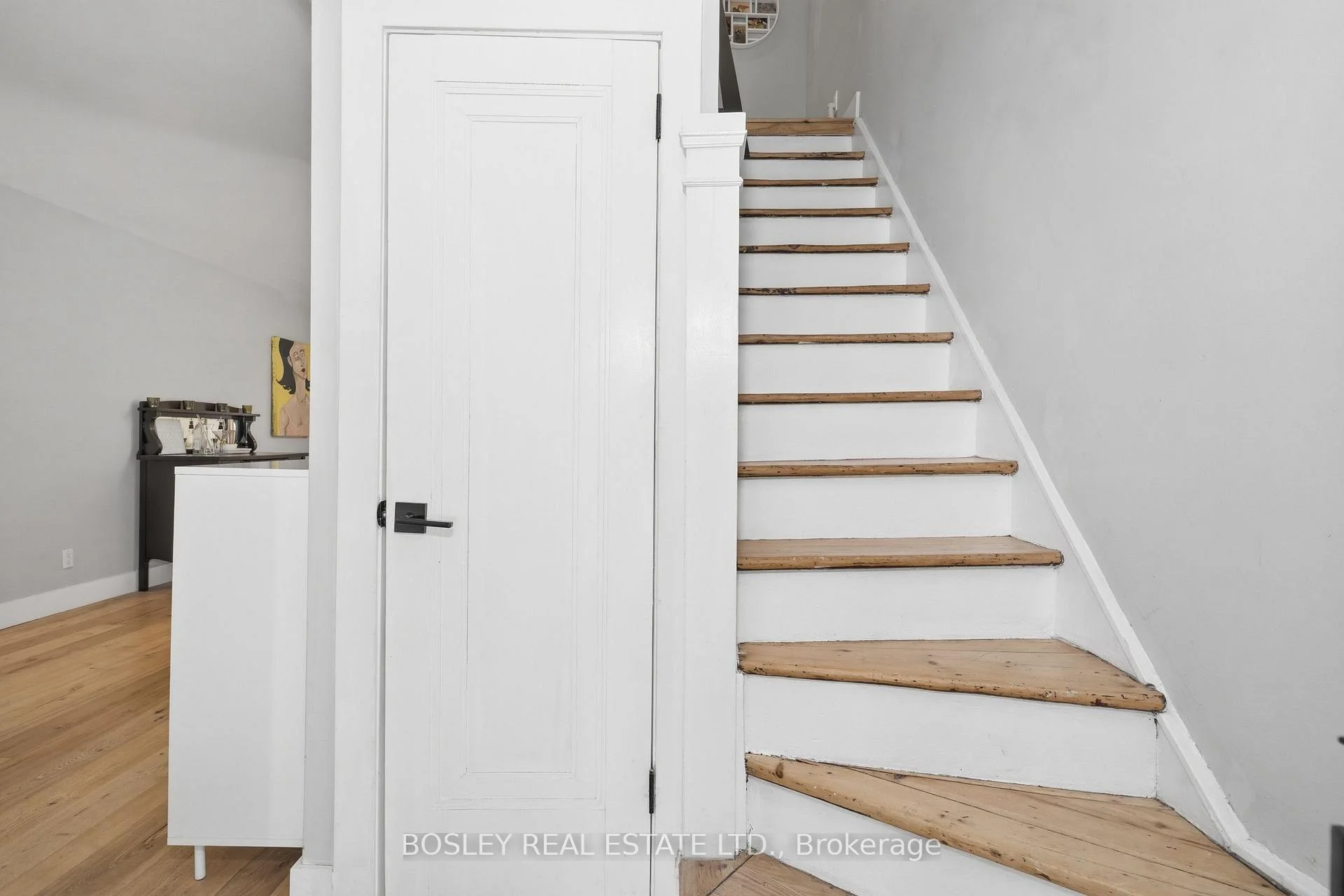 Photo 44 of 55 Algoma Street, Etobicoke, Mimico — HOMEH