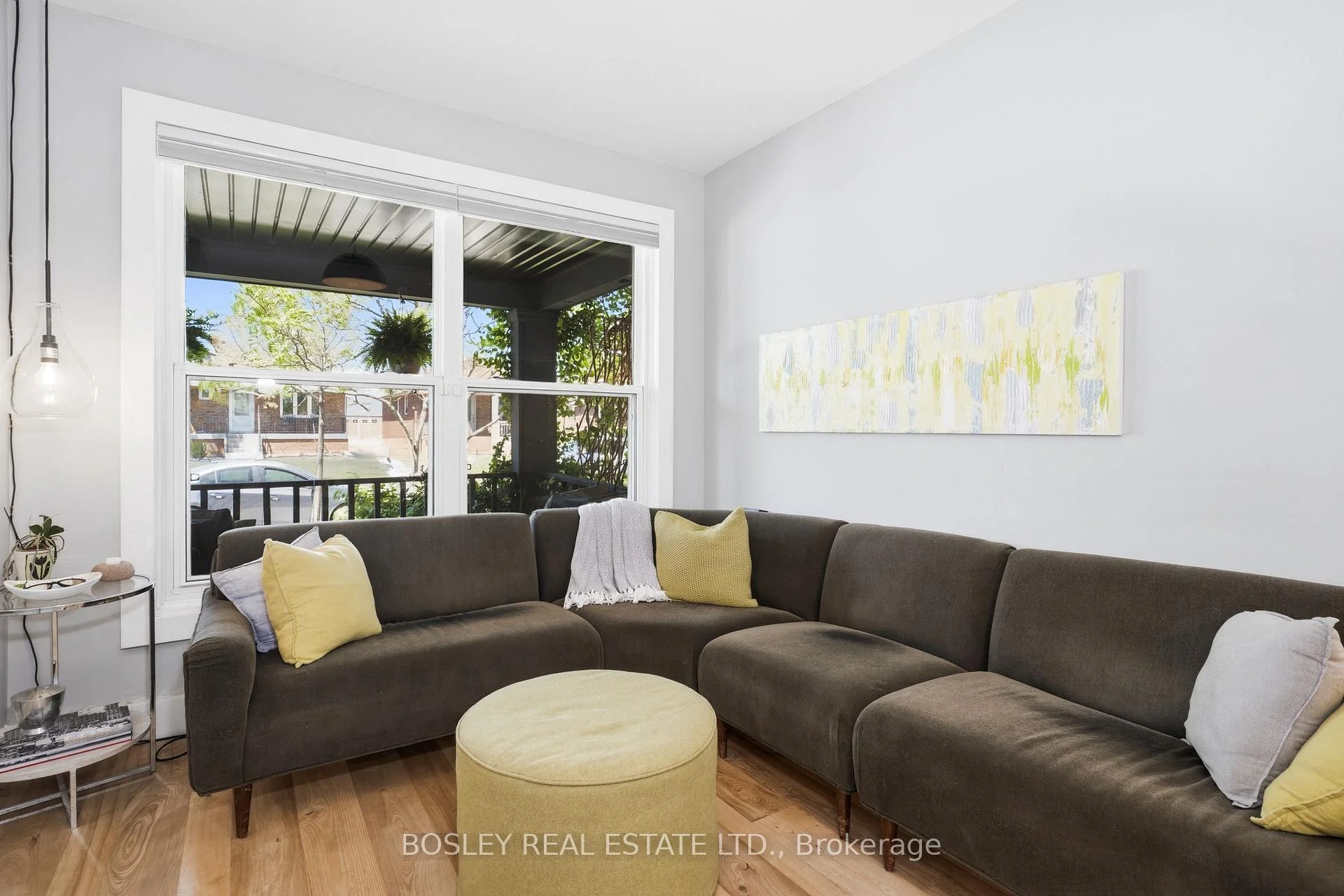 Photo 12 of 55 Algoma Street, Etobicoke, Mimico — HOMEH