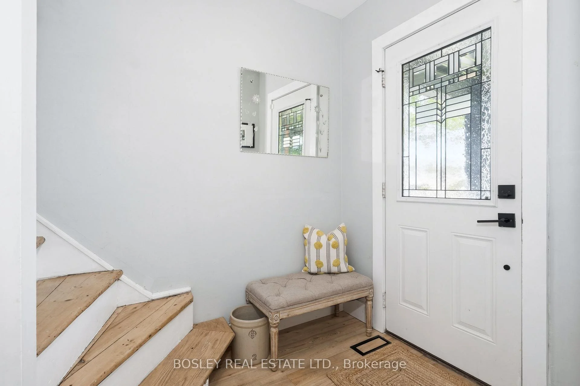 Photo 42 of 55 Algoma Street, Etobicoke, Mimico — HOMEH