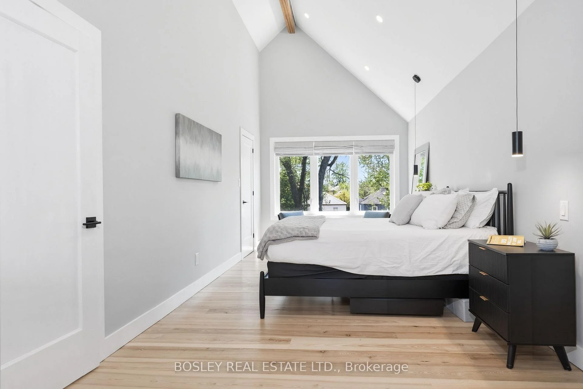 Photo 51 of 55 Algoma Street, Etobicoke, Mimico — HOMEH