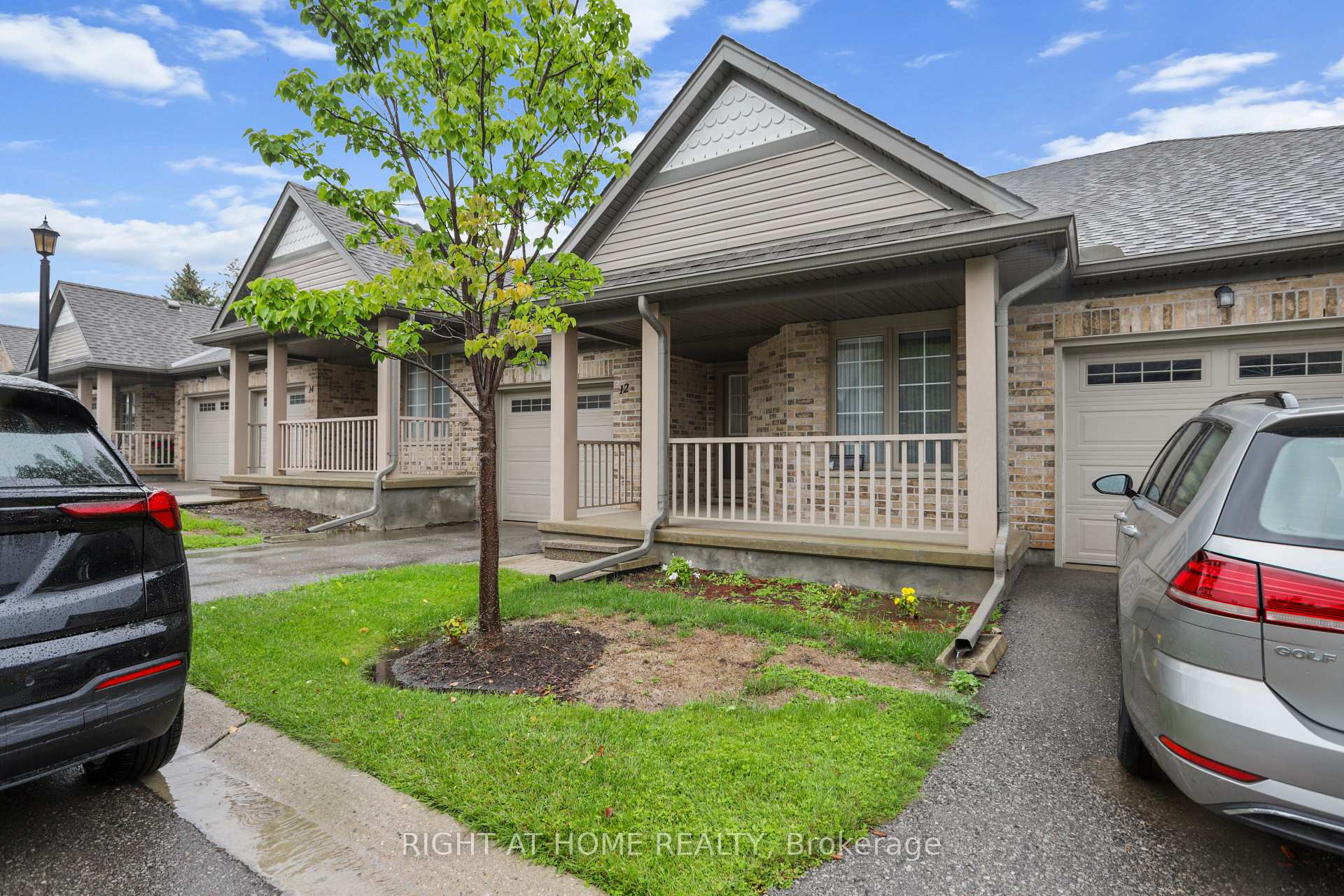 Photo of Unit 12, 215 North Centre Road