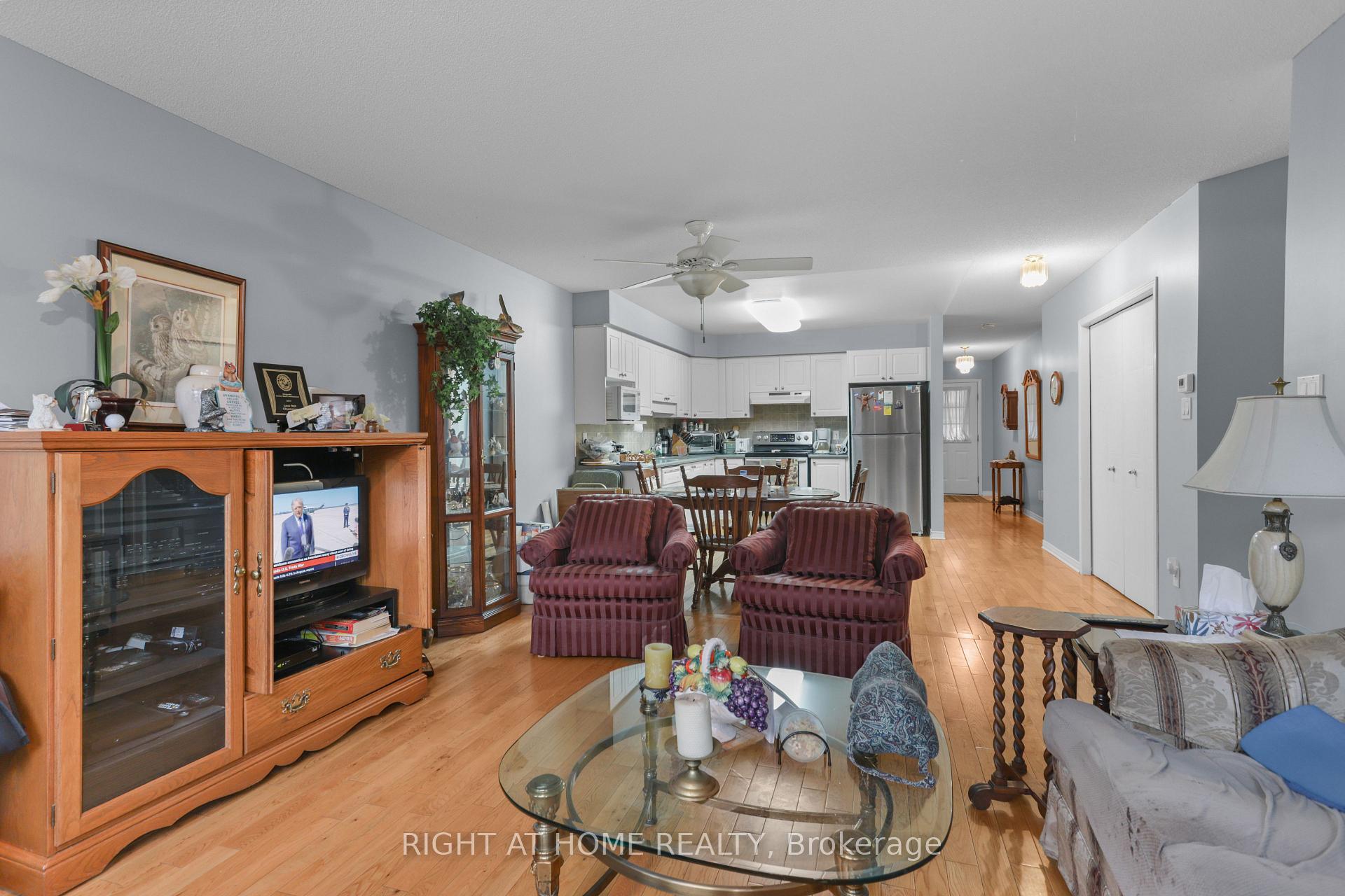 Photo 11 of Unit 12, 215 North Centre Road, London, North B — HOMEH