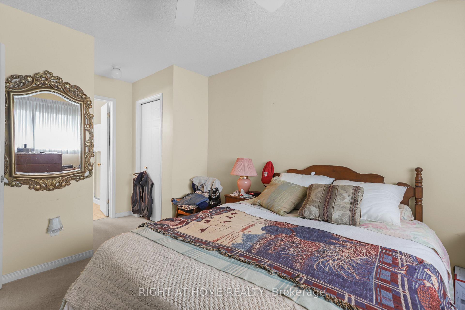 Photo 15 of Unit 12, 215 North Centre Road, London, North B — HOMEH