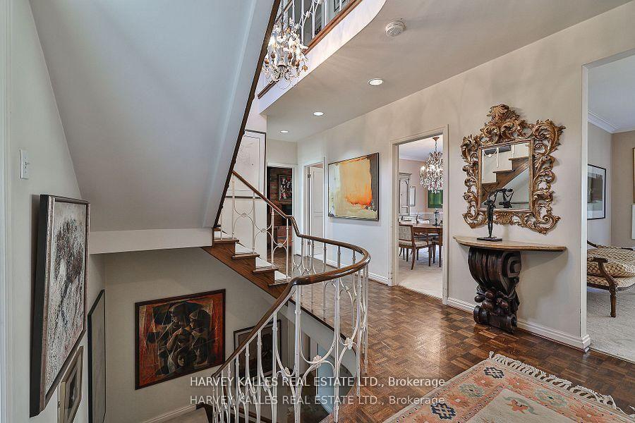 Photo 7 of 38 Fifeshire Road, North York, St. Andrew-Windfields — HOMEH