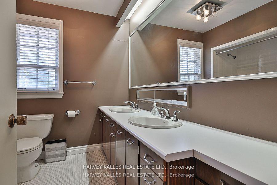 Photo 24 of 38 Fifeshire Road, North York, St. Andrew-Windfields — HOMEH