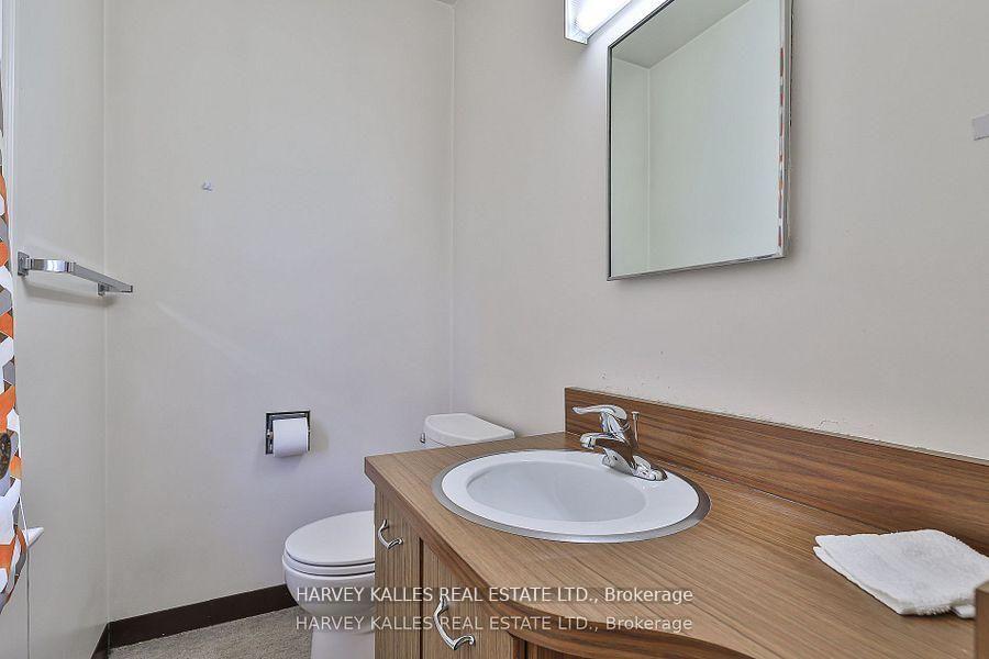 Photo 26 of 38 Fifeshire Road, North York, St. Andrew-Windfields — HOMEH