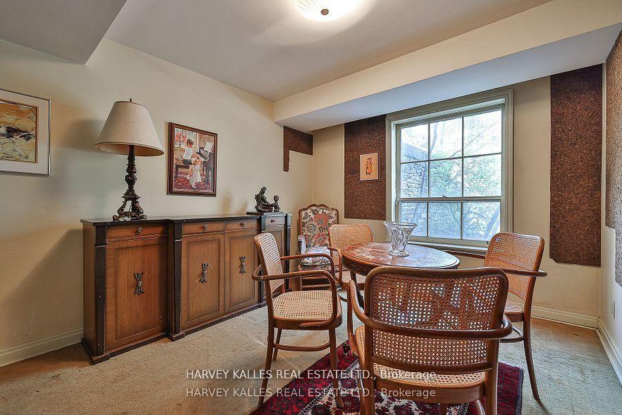 Photo 28 of 38 Fifeshire Road, North York, St. Andrew-Windfields — HOMEH