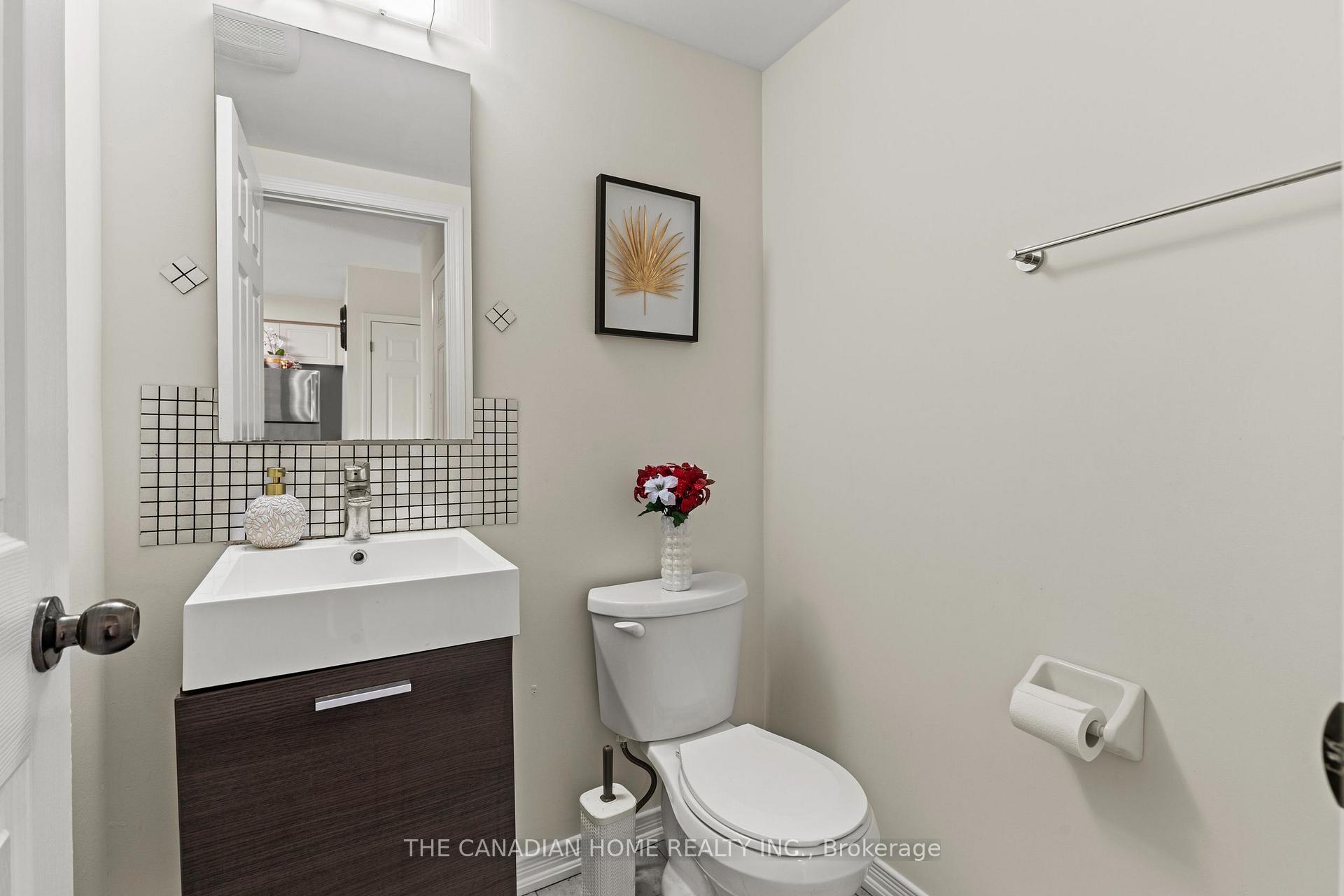Photo 16 of 8470 Hickory Lane N, Niagara Falls, Brown — HOMEH