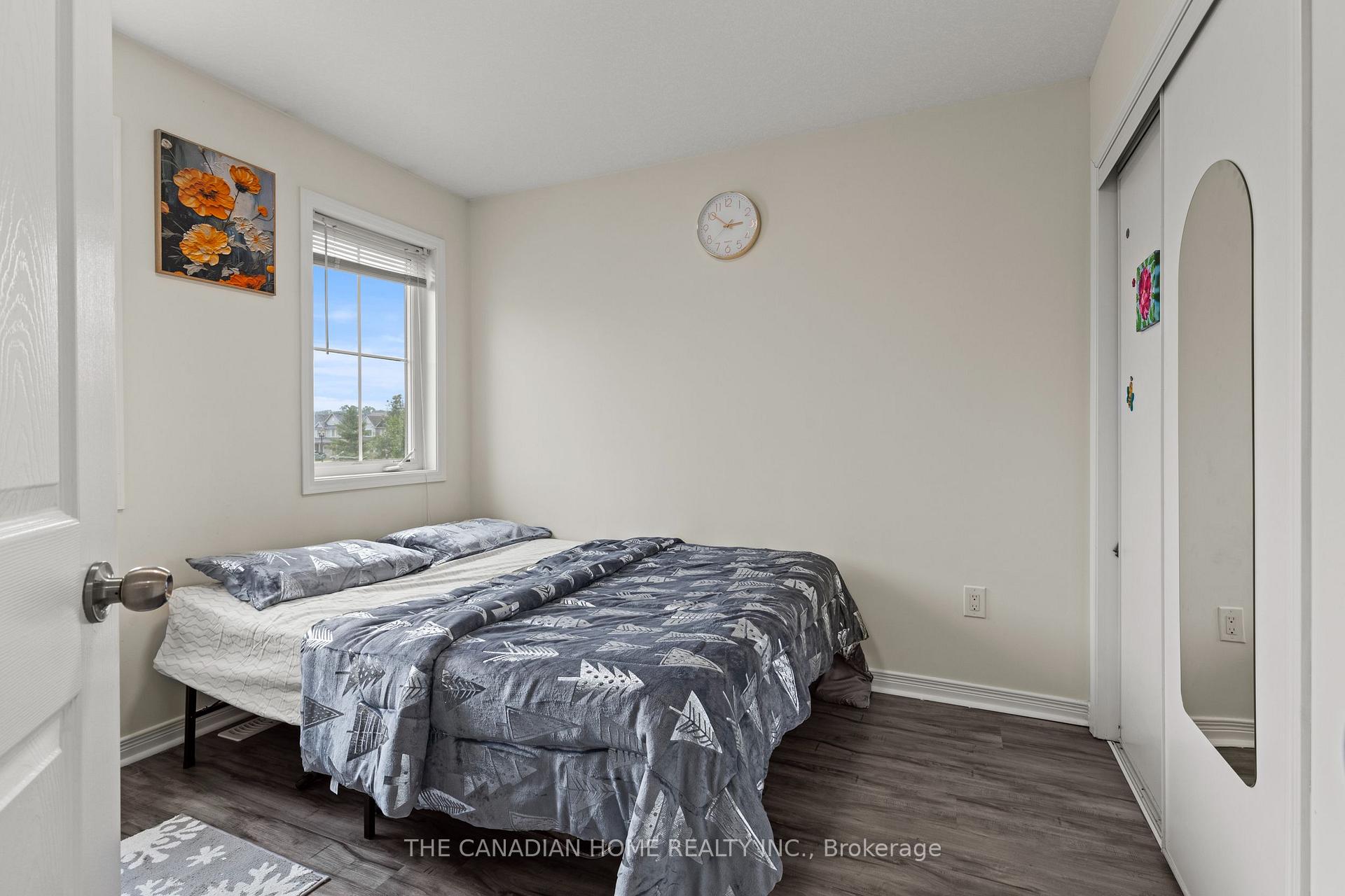 Photo 21 of 8470 Hickory Lane N, Niagara Falls, Brown — HOMEH
