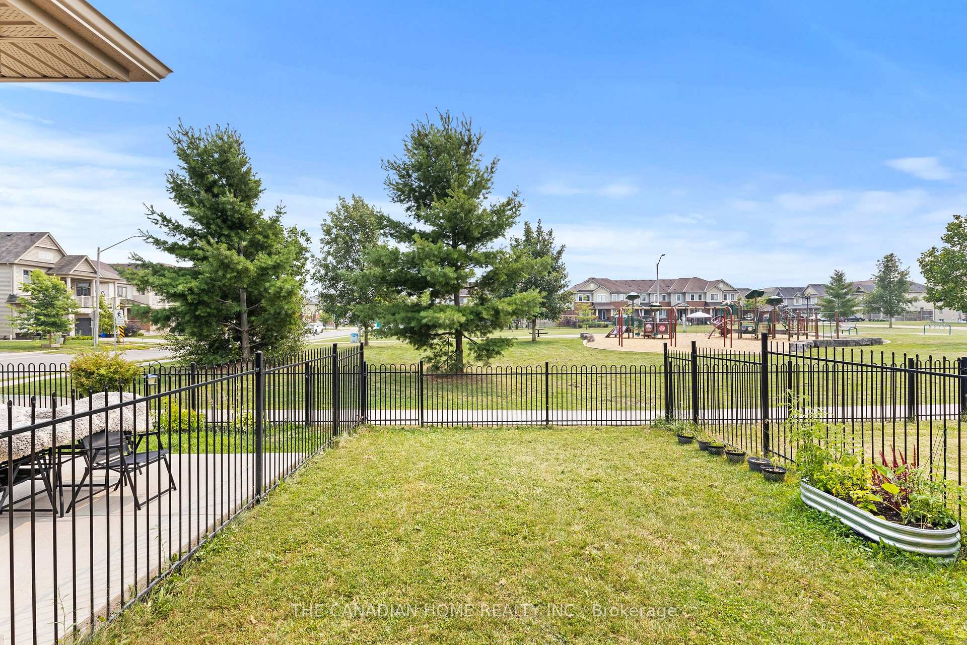 Photo 30 of 8470 Hickory Lane N, Niagara Falls, Brown — HOMEH
