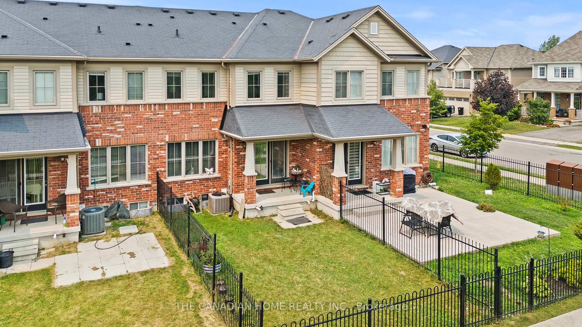 Photo 31 of 8470 Hickory Lane N, Niagara Falls, Brown — HOMEH