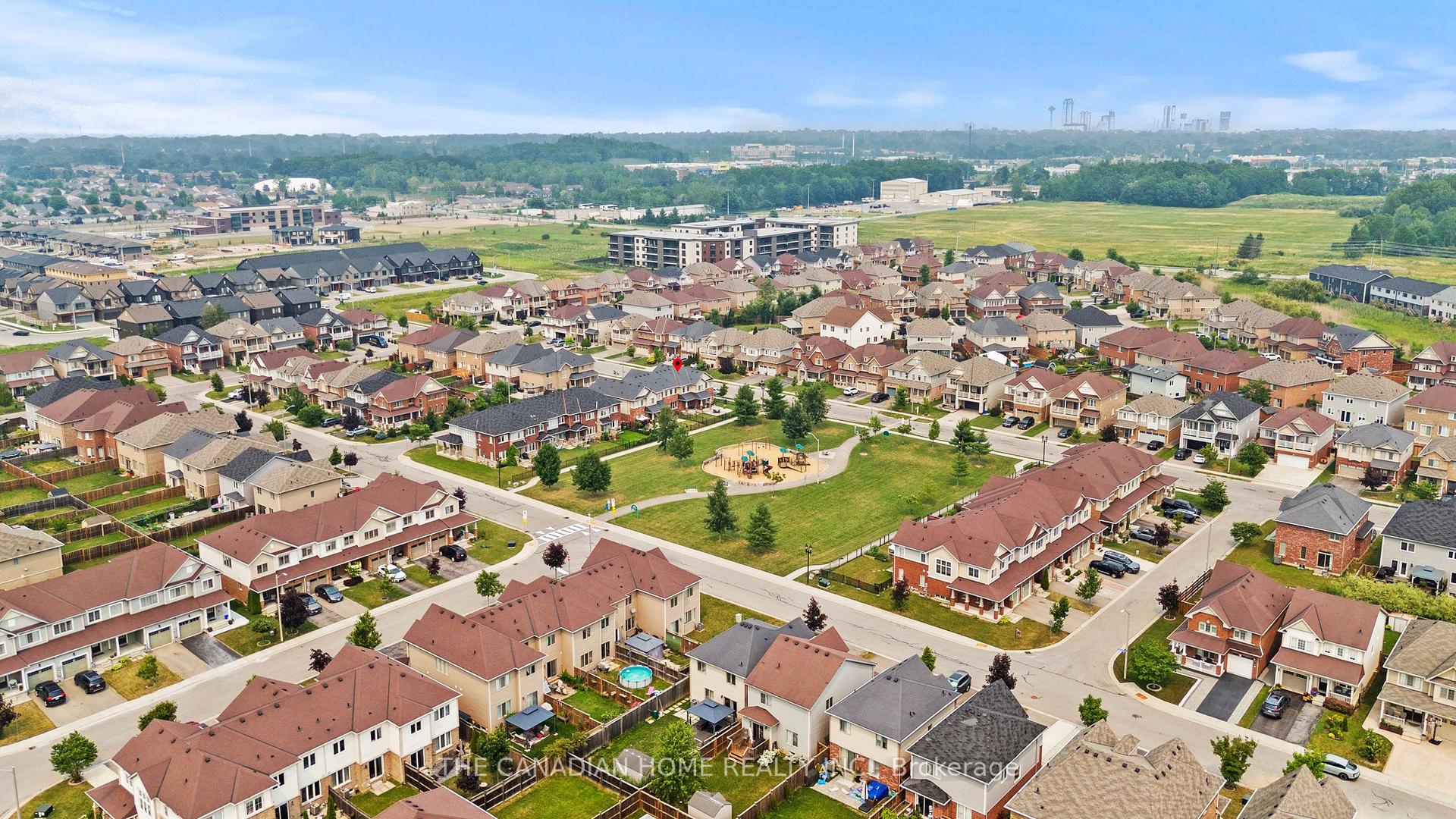 Photo 34 of 8470 Hickory Lane N, Niagara Falls, Brown — HOMEH