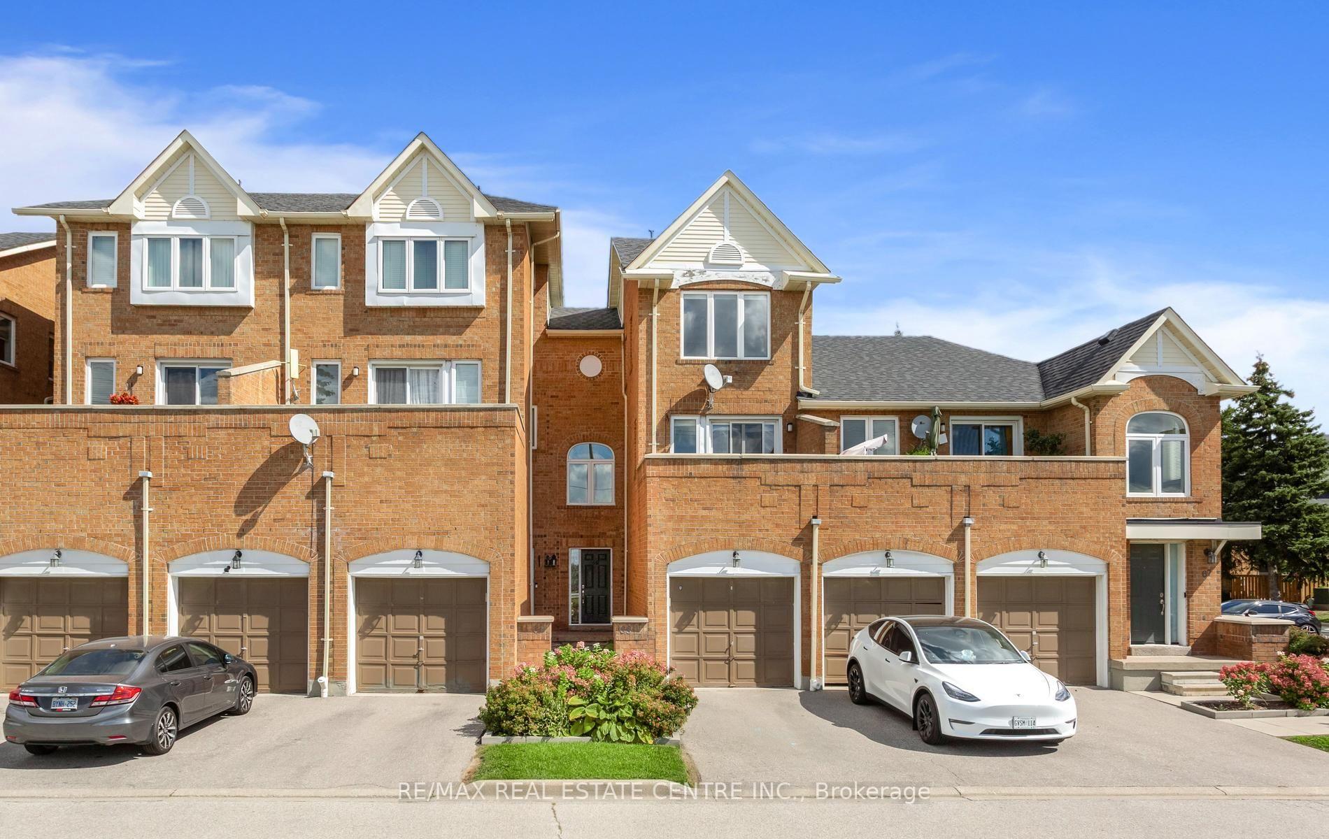 Photo 2 of Unit 68, 45 Bristol Road E, Mississauga, Hurontario — HOMEH