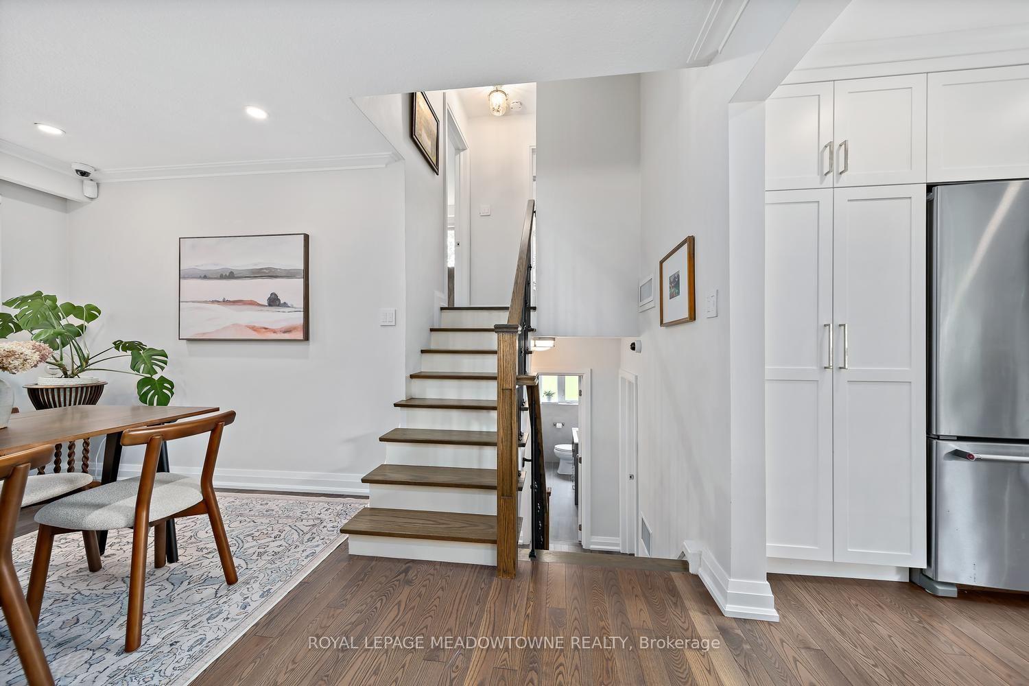 Photo 23 of 42 Oxenden Crescent, Etobicoke, Eringate-Centennial-West Deane — HOMEH