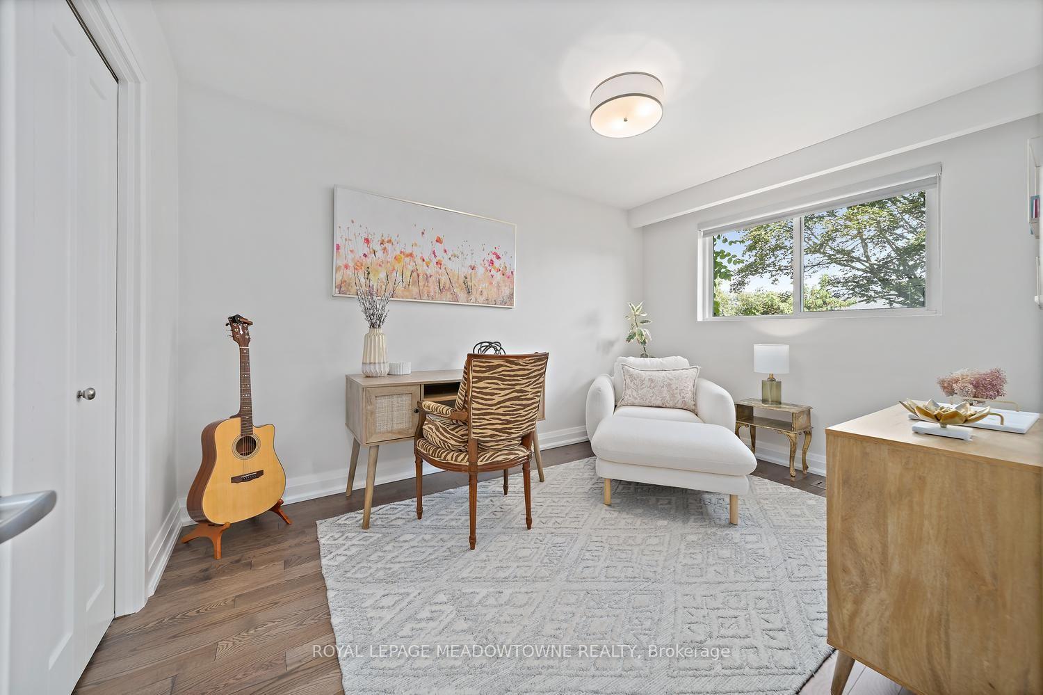 Photo 25 of 42 Oxenden Crescent, Etobicoke, Eringate-Centennial-West Deane — HOMEH