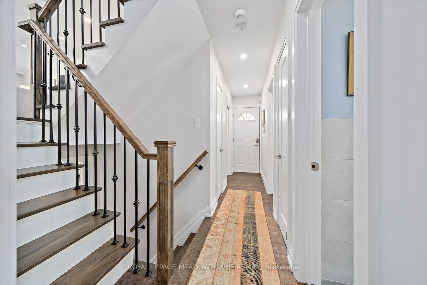 Photo 27 of 42 Oxenden Crescent, Etobicoke, Eringate-Centennial-West Deane — HOMEH