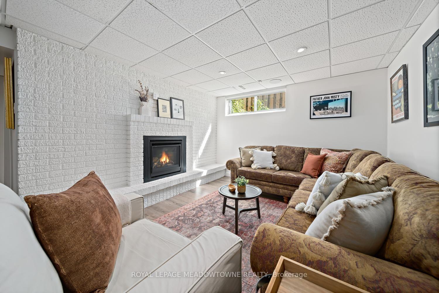 Photo 35 of 42 Oxenden Crescent, Etobicoke, Eringate-Centennial-West Deane — HOMEH