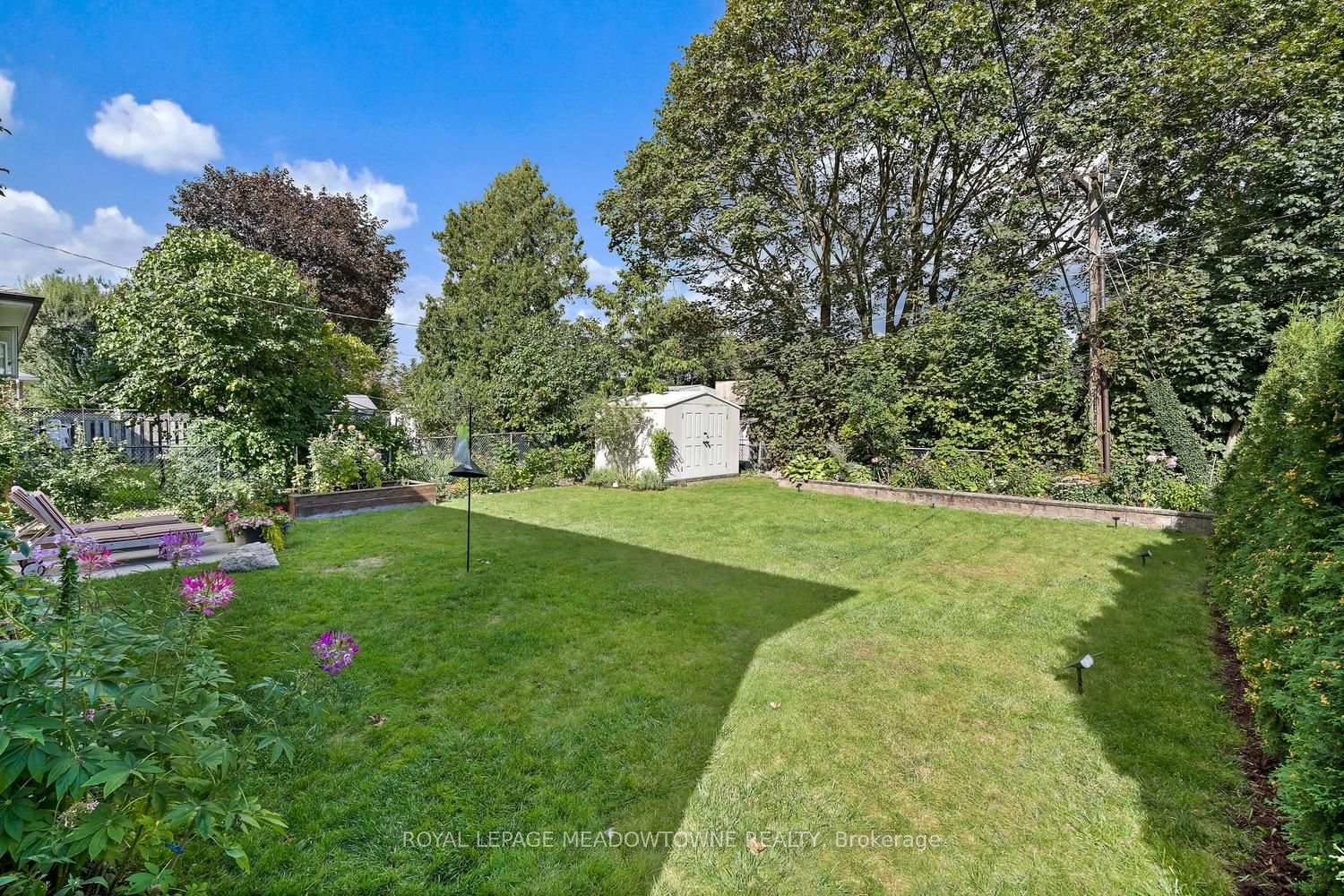 Photo 44 of 42 Oxenden Crescent, Etobicoke, Eringate-Centennial-West Deane — HOMEH