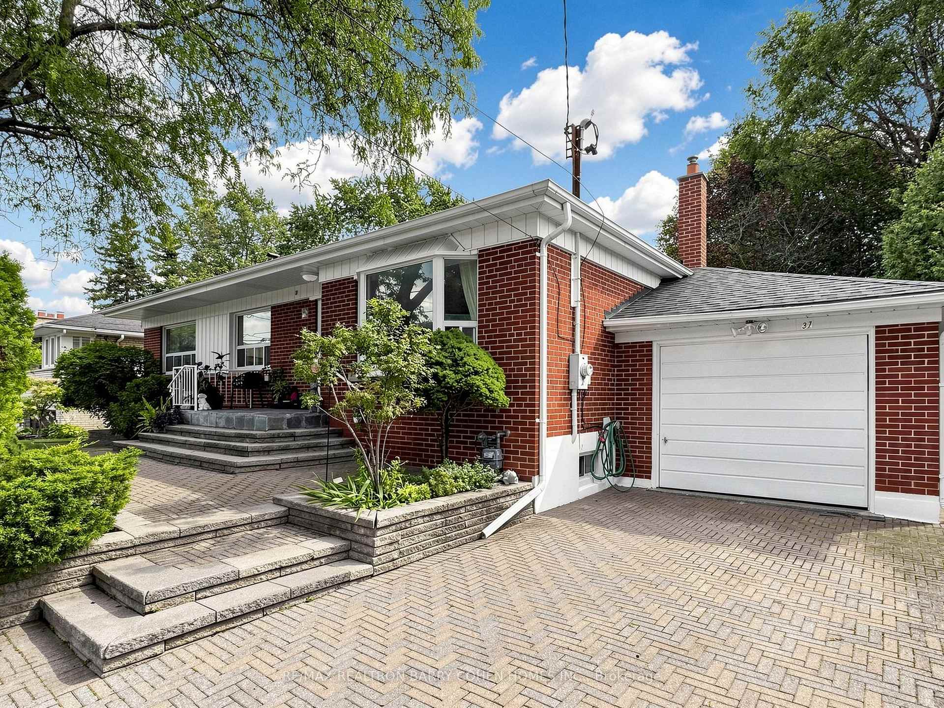 Photo 2 of 37 Tefley Road, North York, Newtonbrook West — HOMEH