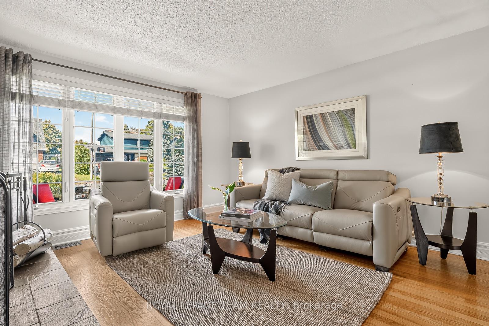 Photo 4 of 1840 Appleford Street, Ottawa, Beacon Hill South — HOMEH