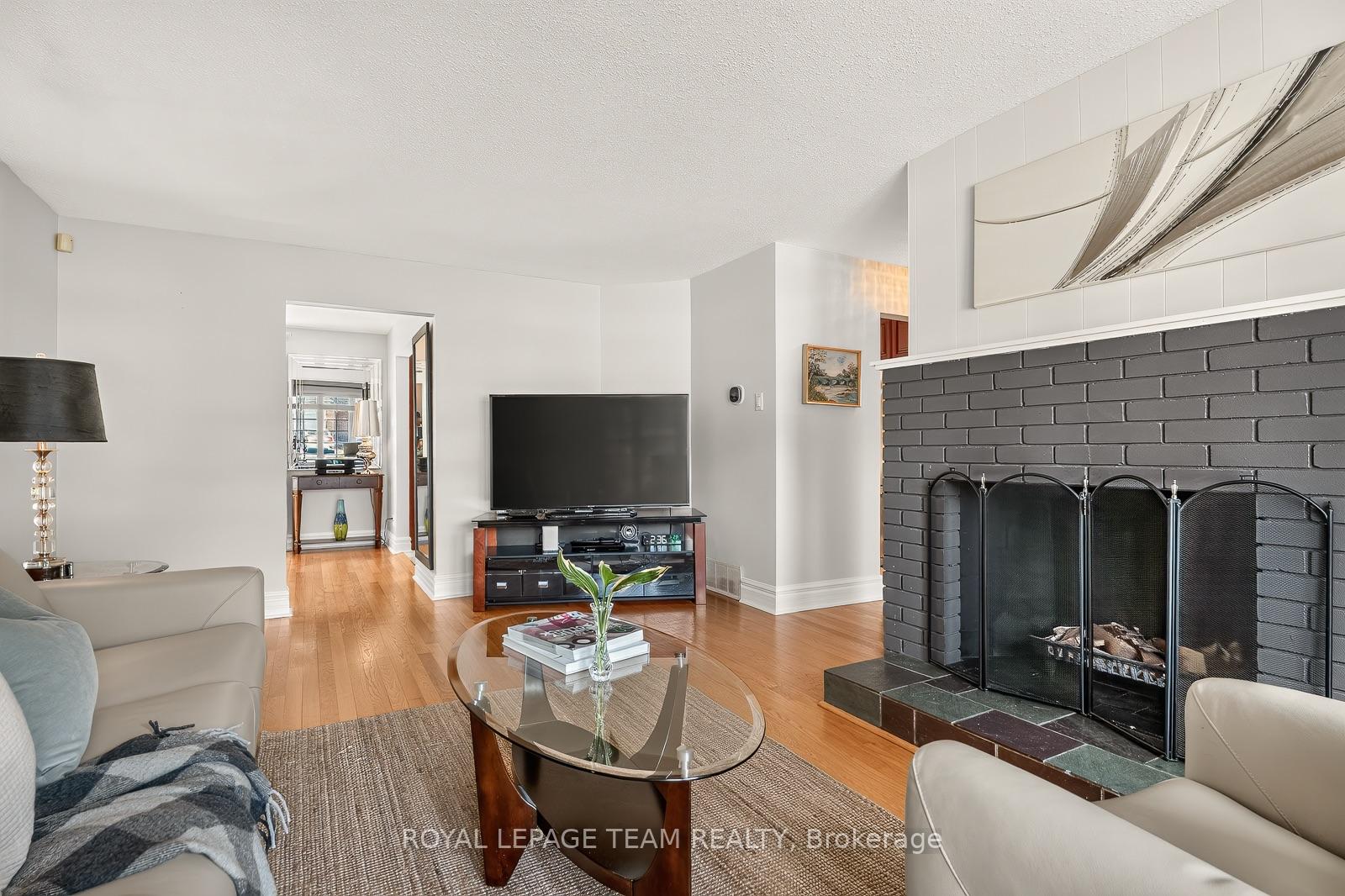 Photo 7 of 1840 Appleford Street, Ottawa, Beacon Hill South — HOMEH