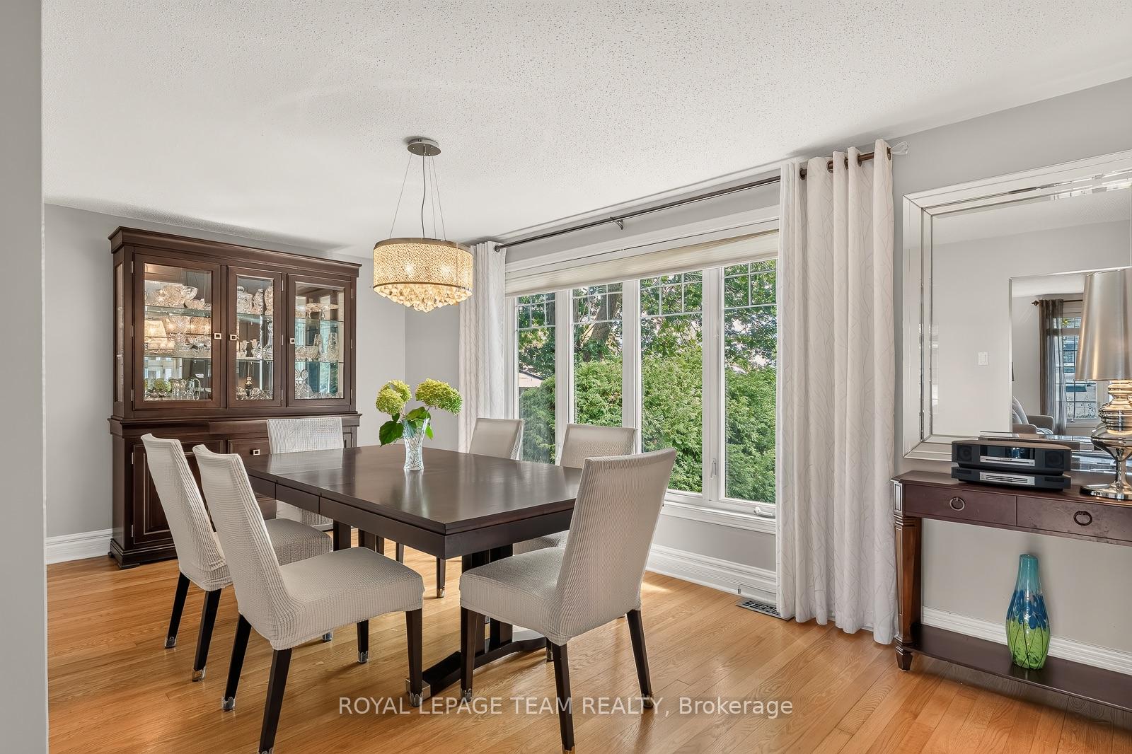 Photo 8 of 1840 Appleford Street, Ottawa, Beacon Hill South — HOMEH
